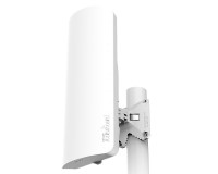 RBD22UGS-5HPacD2HnD-15S: mANTBox 52 15s A dual-band 2.4/5 GHz base station with a powerful built